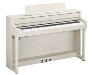 Yamaha CLP845 in White Birch