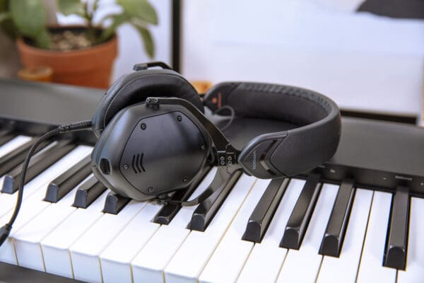 Roland FP30X in Black