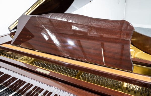 Yamaha G2 Grand in Polished Mahogany, mid 1980’s (Refurbished) - Image 2
